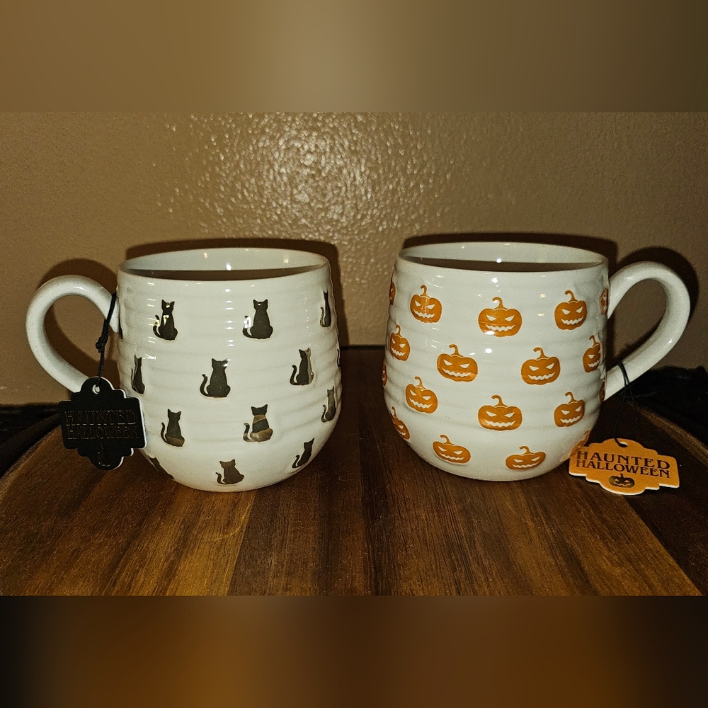 Set Of 2 Large Halloween Themed Ceramic Mugs - Cat And Pumpkin